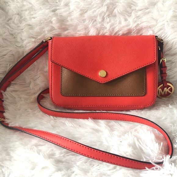 ‎MICHAEL Kors Greenwich Small Flap Crossbody Bag - Picture 1 of 8